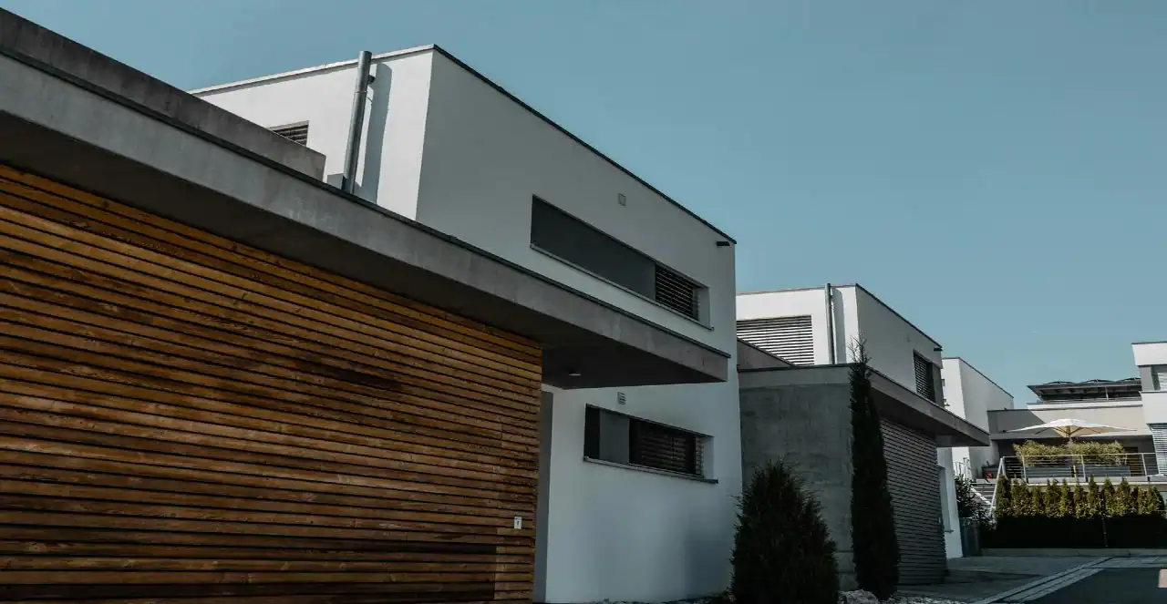 How to Choose the Right Garage Door for Your Home